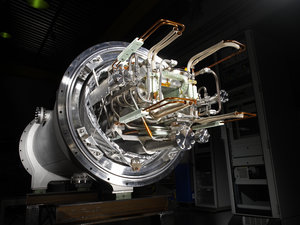 Superconducting magnet for SIS100 particle accelerator Photo: Babcock Noell